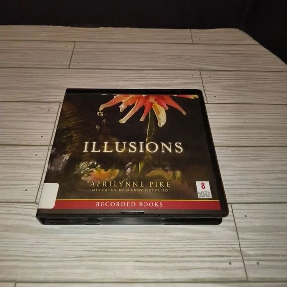 Illusions By Aprilynne Pike Recorded Books 8 CD's Audiobook - Picture 1 of 8